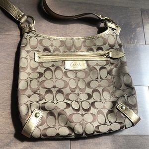 Coach Crossbody 🐫